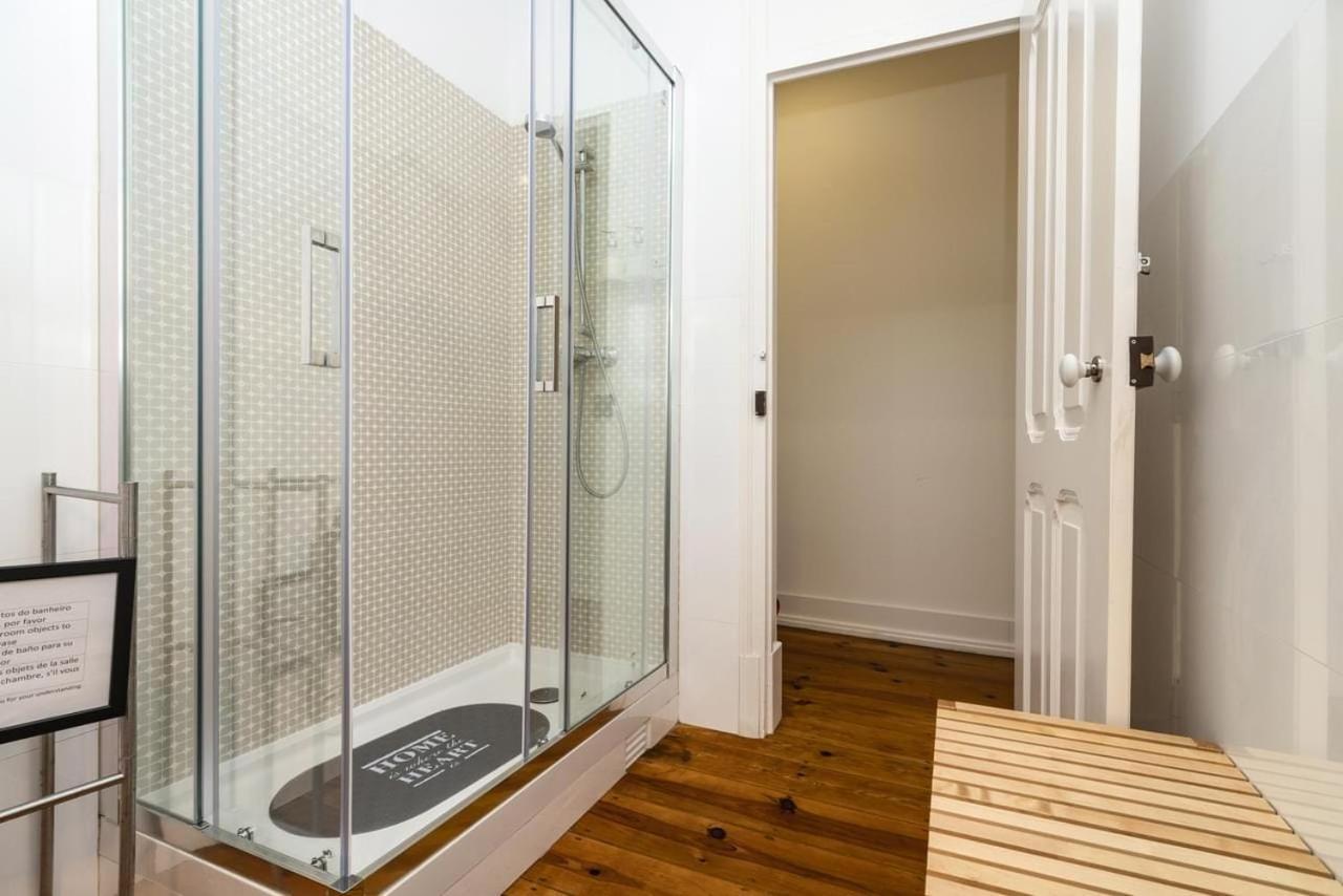 Exotic M2 R2 - Comfortable Classy Double Room With Shared Bath Lissabon Buitenkant foto
